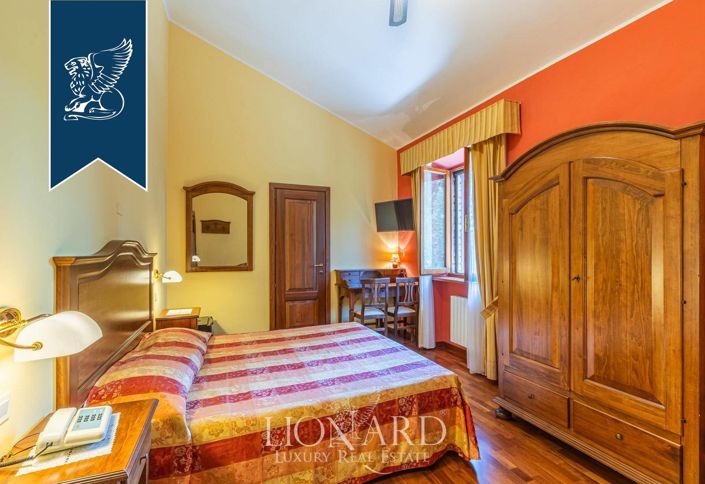 Image No.19-14 Bed Farmhouse for sale