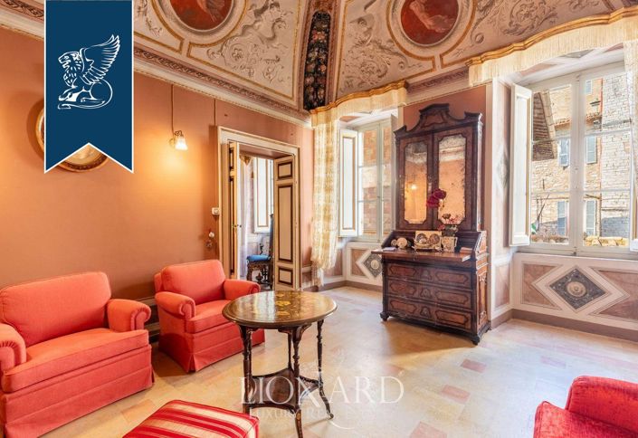 Image No.13-6 Bed Apartment for sale