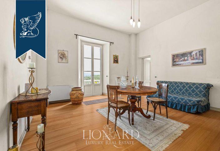 Image No.14-14 Bed Villa for sale