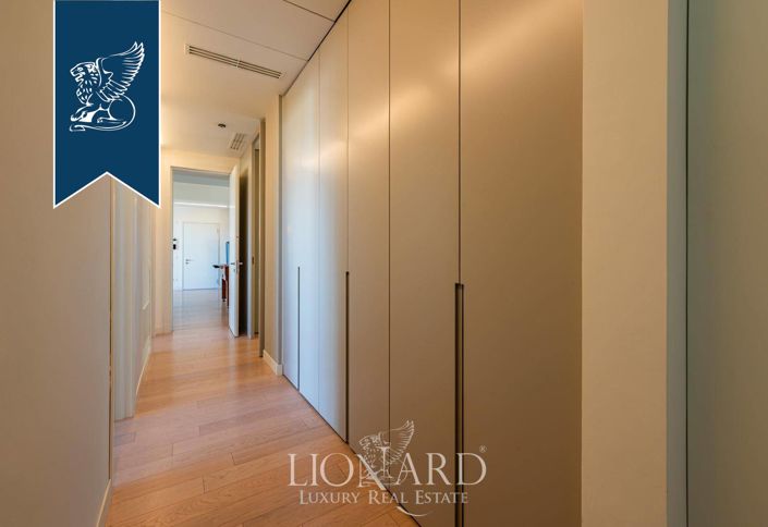 Image No.18-4 Bed Apartment for sale