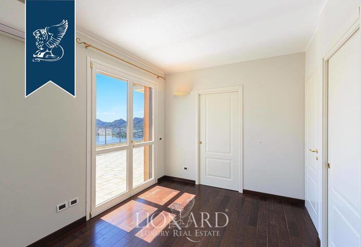 Image No.15-4 Bed Villa for sale