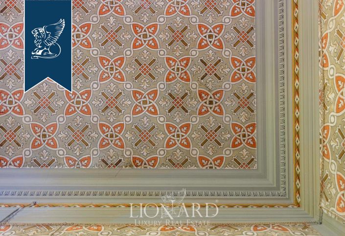 Image No.65-7 Bed Villa for sale