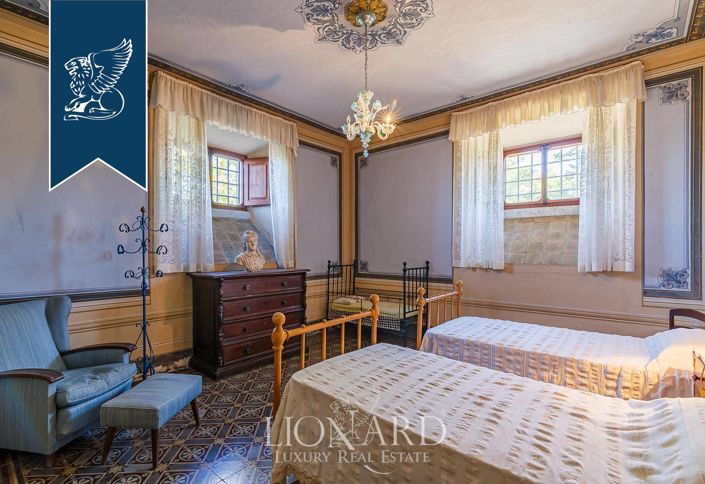 Image No.66-7 Bed Villa for sale