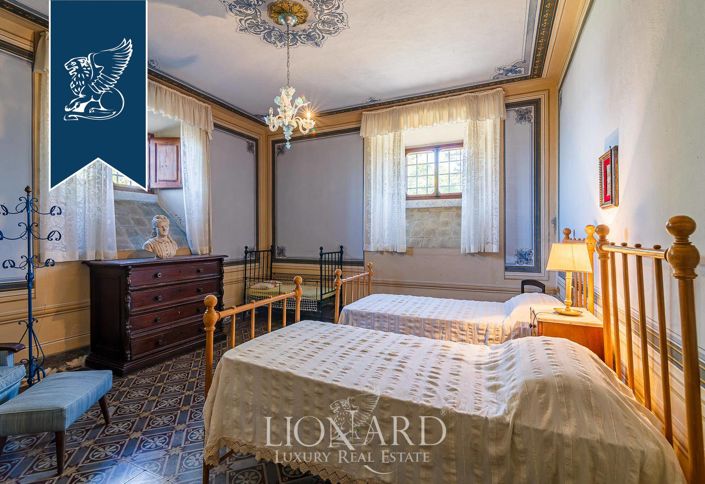 Image No.67-7 Bed Villa for sale