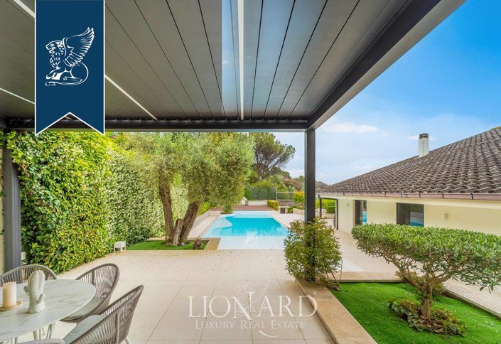 Image No.3-4 Bed Villa for sale