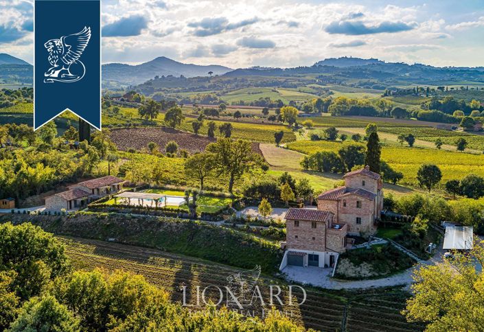 Image No.4-Ferme de 10 chambres à vendre à Montepulciano