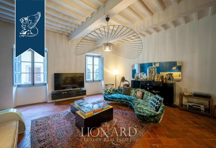 Image No.2-4 Bed Property for sale