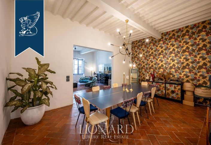 Image No.6-4 Bed Property for sale