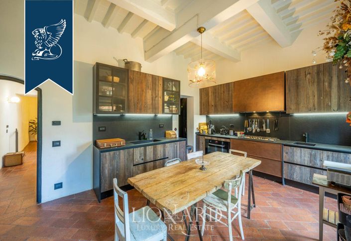 Image No.9-4 Bed Property for sale