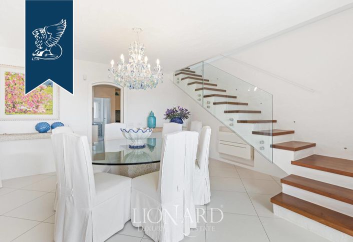 Image No.20-5 Bed Apartment for sale