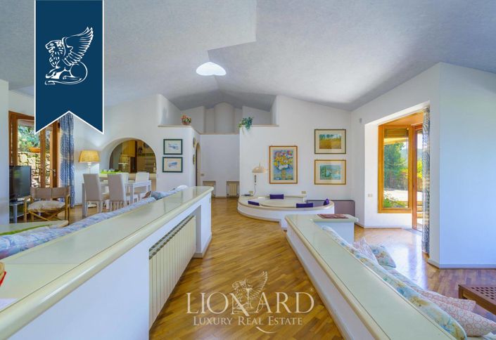 Image No.14-5 Bed Villa for sale