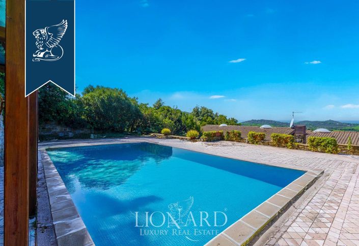 Image No.5-5 Bed Villa for sale