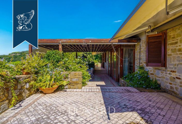 Image No.7-5 Bed Villa for sale