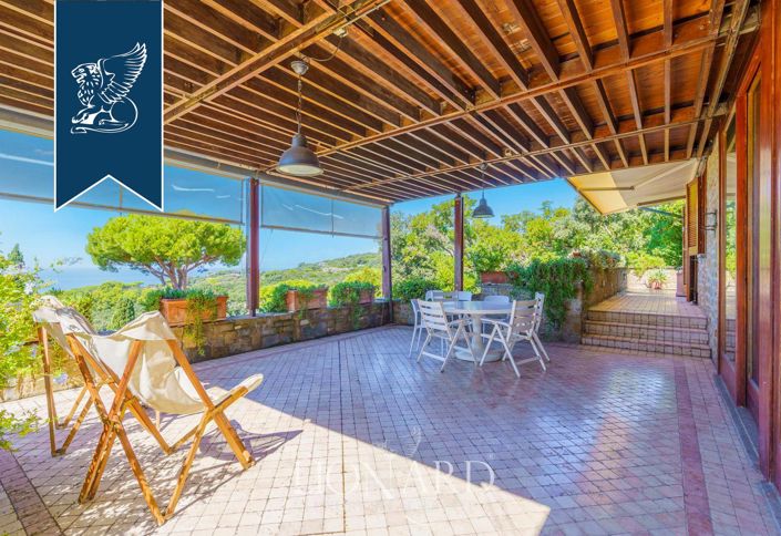 Image No.9-5 Bed Villa for sale