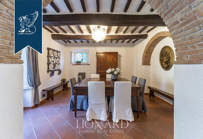 Image No.20-9 Bed Villa for sale