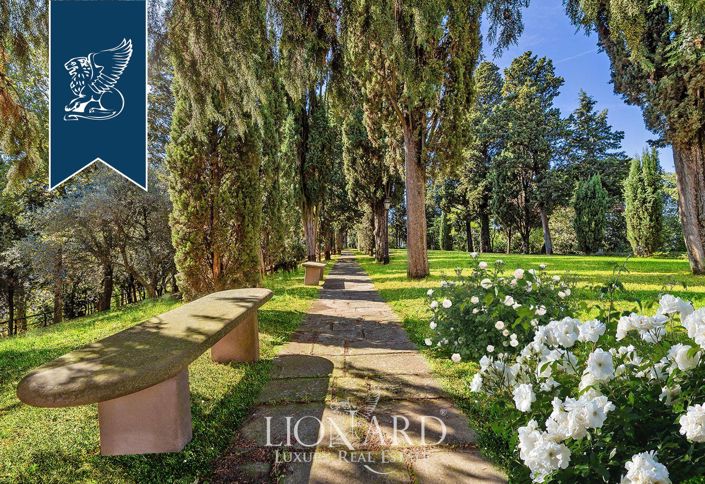 Image No.23-38 Bed Property for sale