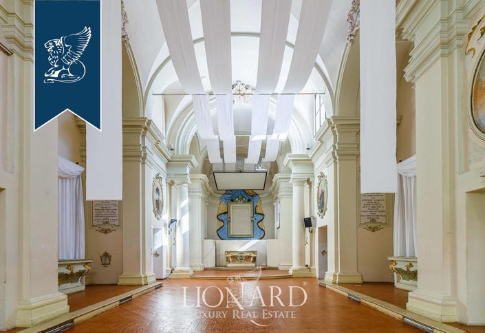 Image No.35-38 Bed Property for sale