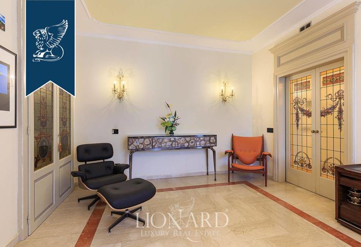 Image No.15-6 Bed Villa for sale