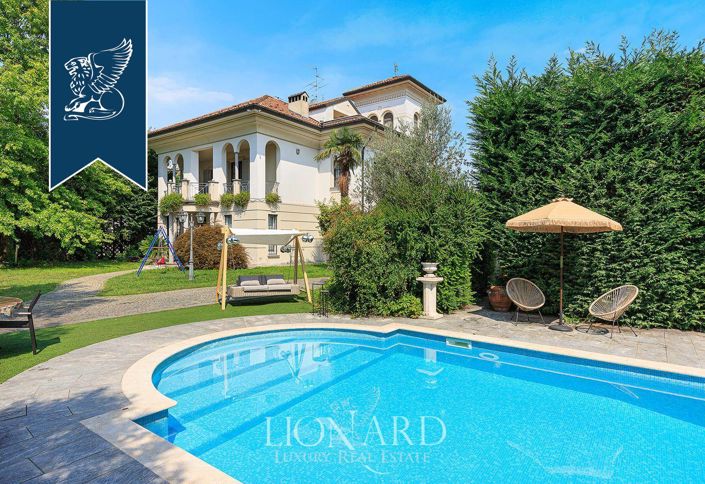 Image No.2-6 Bed Villa for sale