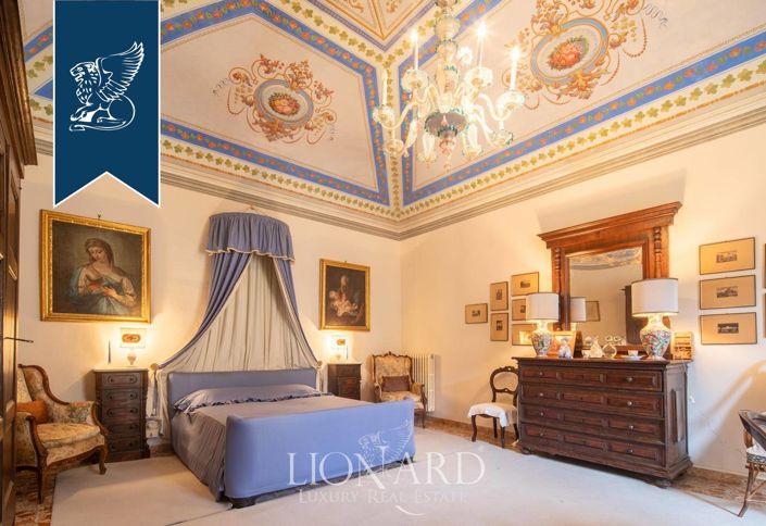 Image No.16-Propriété de 8 chambres à vendre à Volterra