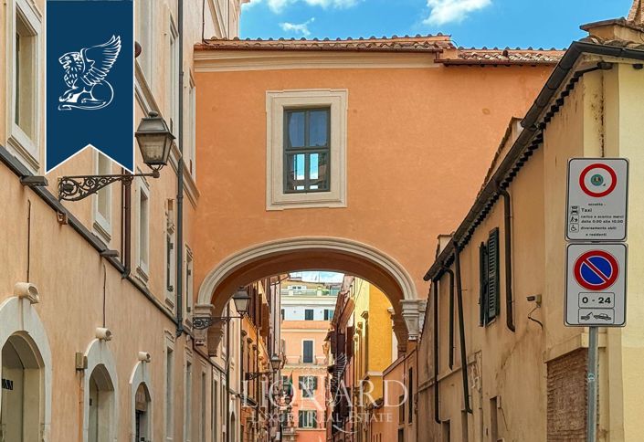 Image No.10-1 Bed Apartment for sale