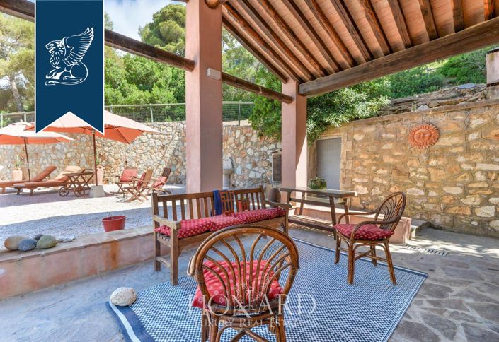 Image No.12-7 Bed Villa for sale