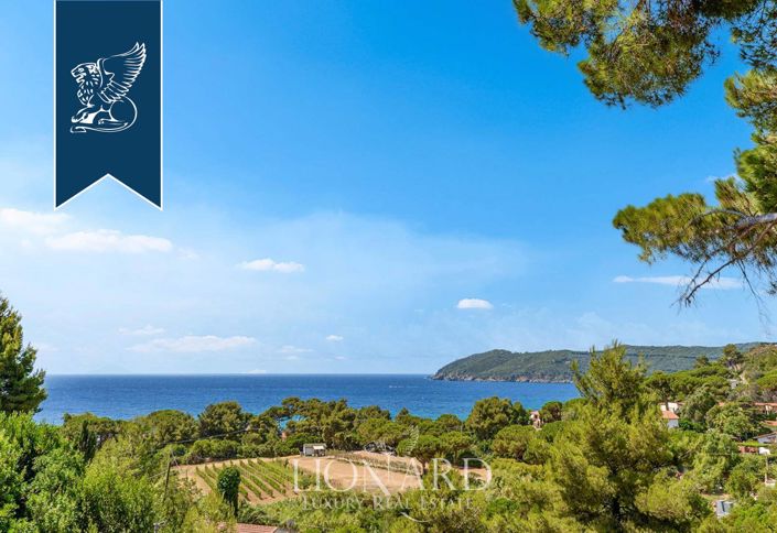 Image No.2-7 Bed Villa for sale