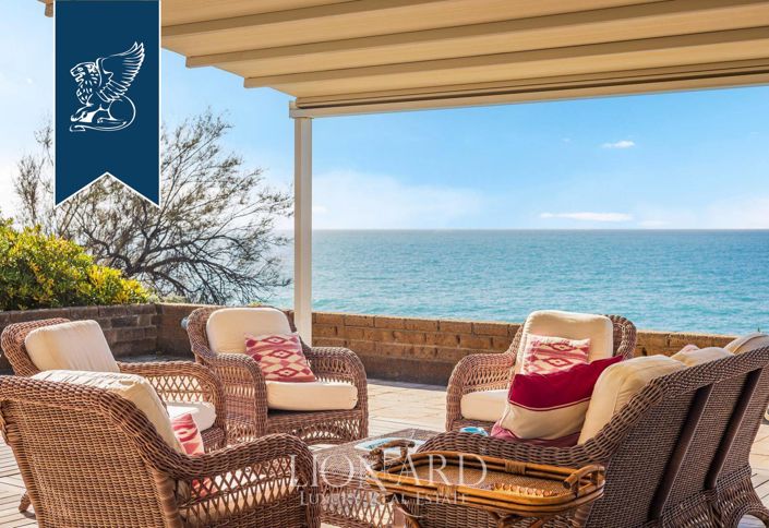 Image No.9-3 Bed Apartment for sale