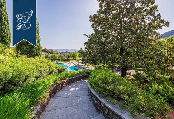 Image No.10-5 Bed Villa for sale