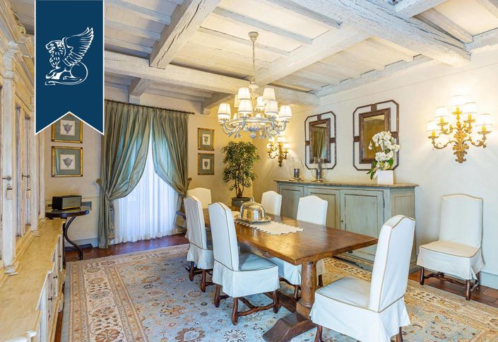 Image No.37-5 Bed Villa for sale