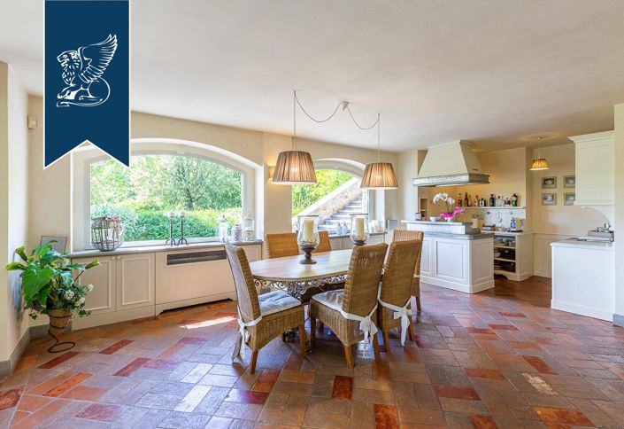 Image No.39-5 Bed Villa for sale