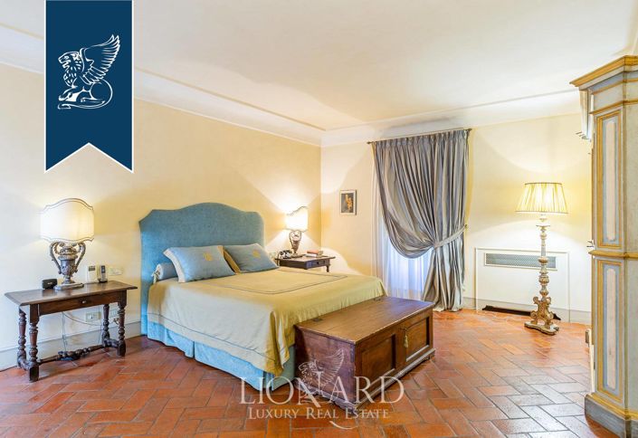 Image No.44-5 Bed Villa for sale