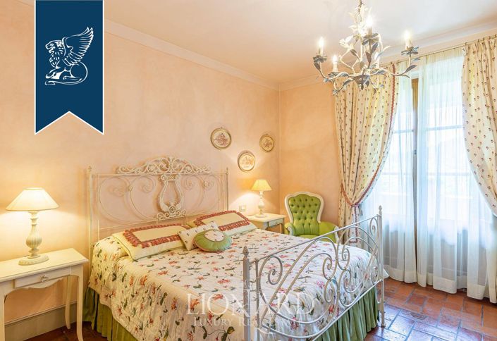 Image No.45-5 Bed Villa for sale