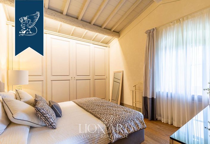 Image No.46-5 Bed Villa for sale