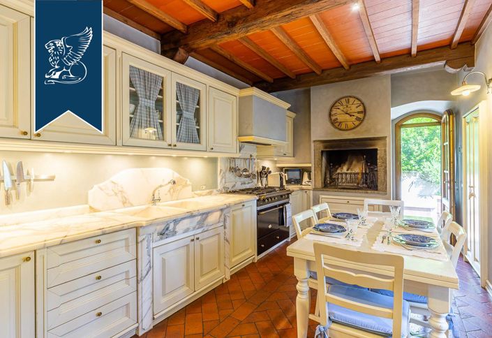 Image No.53-5 Bed Villa for sale