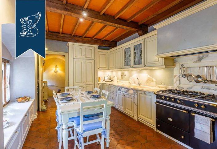 Image No.54-5 Bed Villa for sale