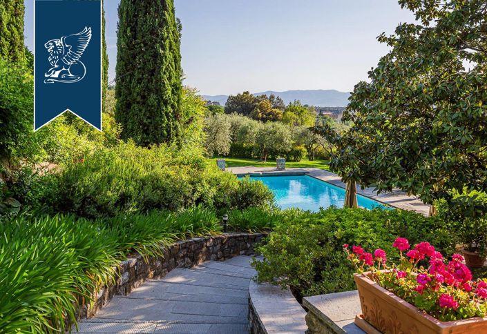 Image No.9-5 Bed Villa for sale