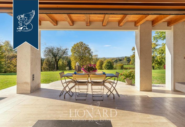 Image No.10-4 Bed Villa for sale