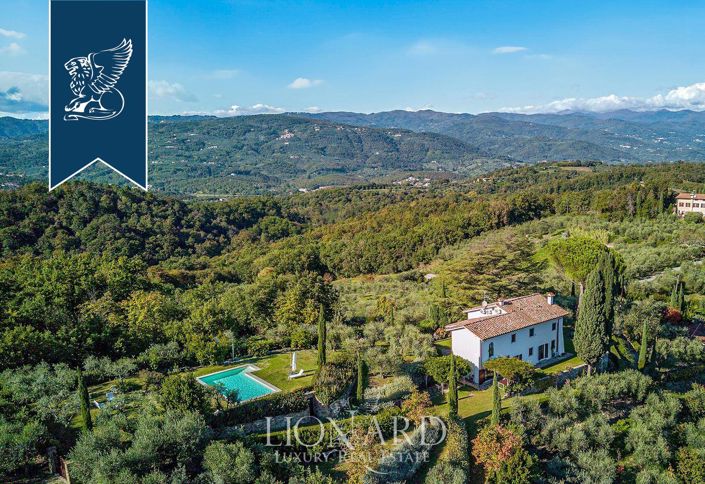 Image No.1-5 Bed Villa for sale