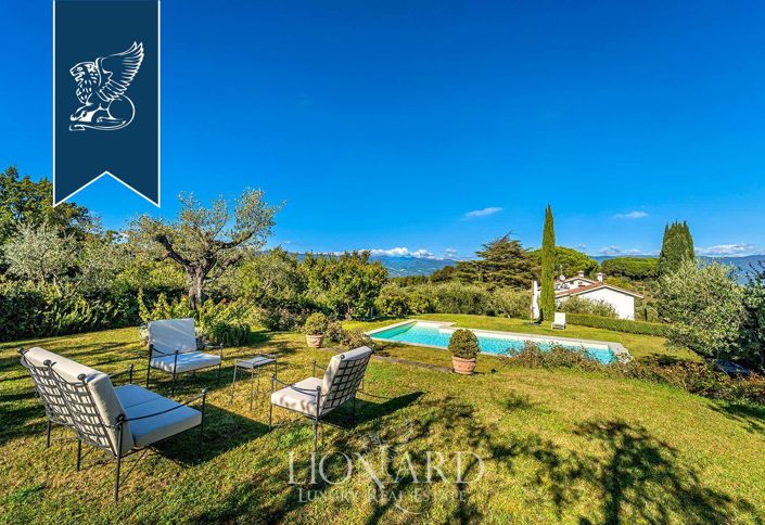 Image No.10-5 Bed Villa for sale