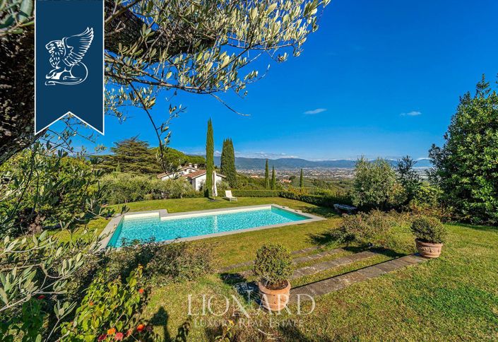 Image No.12-5 Bed Villa for sale