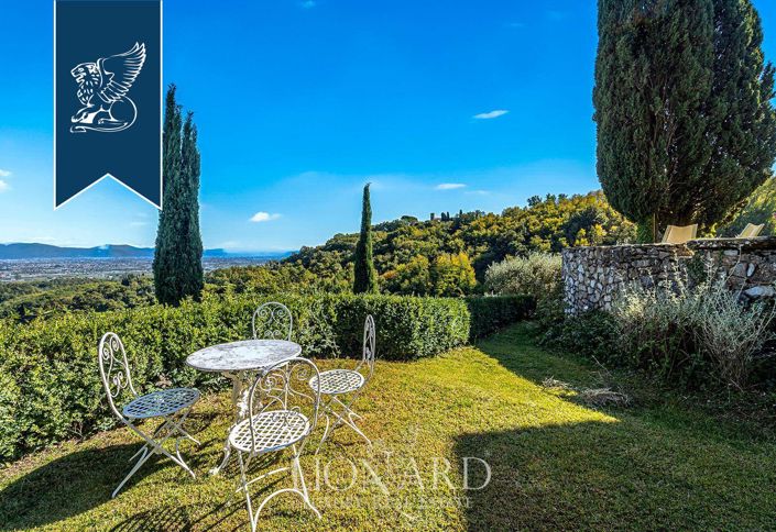 Image No.20-5 Bed Villa for sale