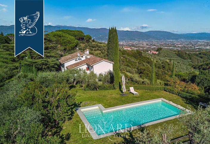 Image No.8-5 Bed Villa for sale