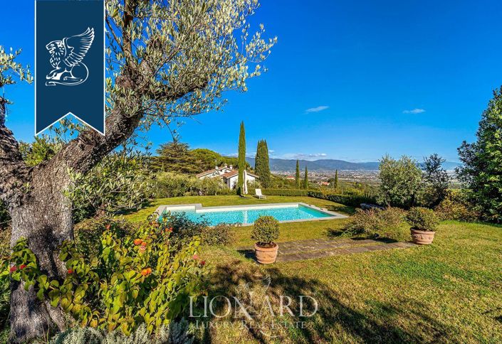 Image No.9-5 Bed Villa for sale