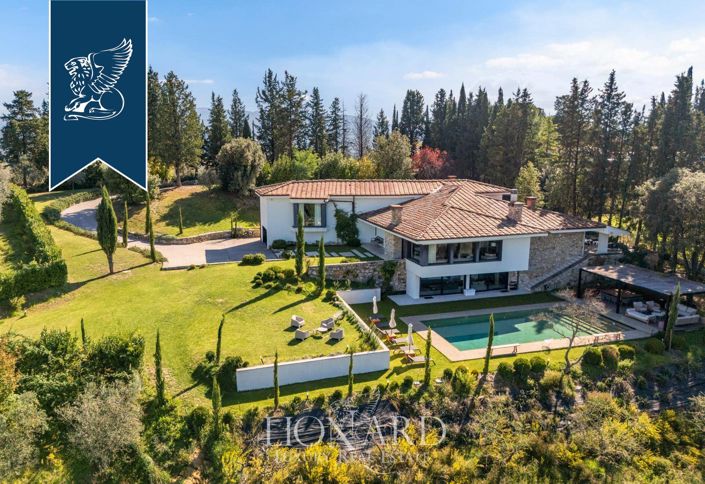 Image No.1-5 Bed Villa for sale