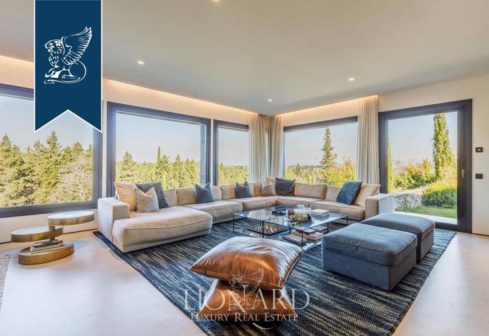 Image No.17-5 Bed Villa for sale