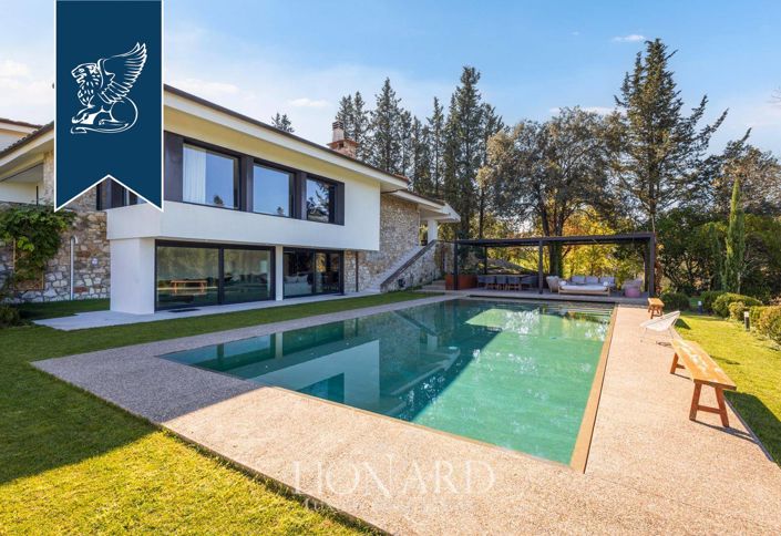 Image No.5-5 Bed Villa for sale