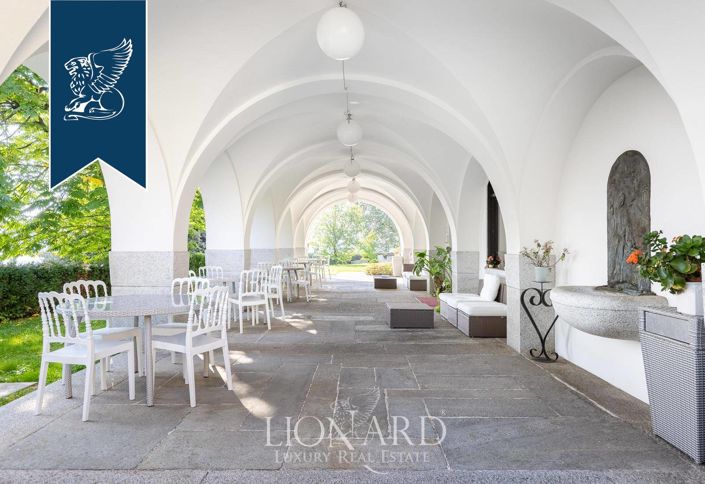 Image No.14-8 Bed Villa for sale