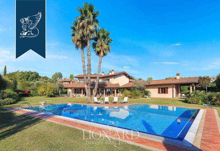 Image No.3-4 Bed Villa for sale