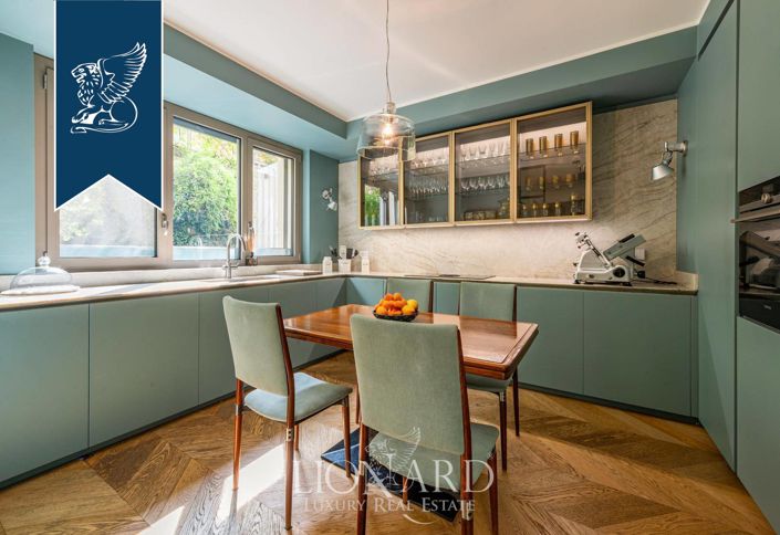 Image No.12-3 Bed Apartment for sale